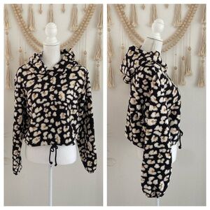 Target Wild Fable cropped leopard sherpa hoodie sweatshirt free people vibe L